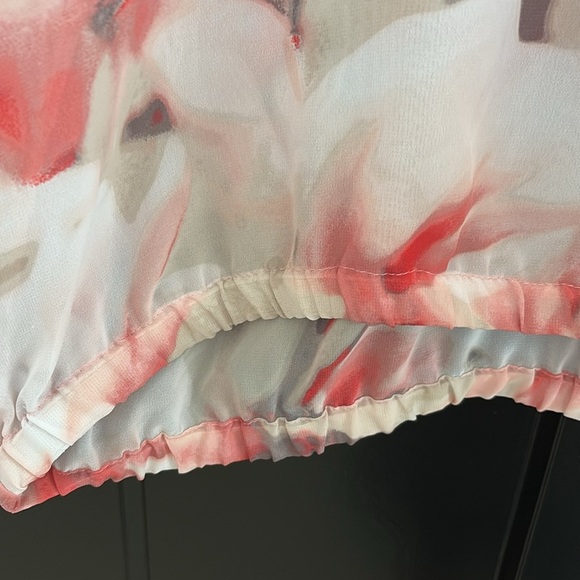 Liz Claiborne Multi-Color, Abstract Floral, 3/4 Cuffed Sleeve Blouse. Size 2X - Picture 5 of 10